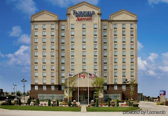 Fairfield Inn & Suites By Marriott Toronto Миссиссага Экстерьер фото