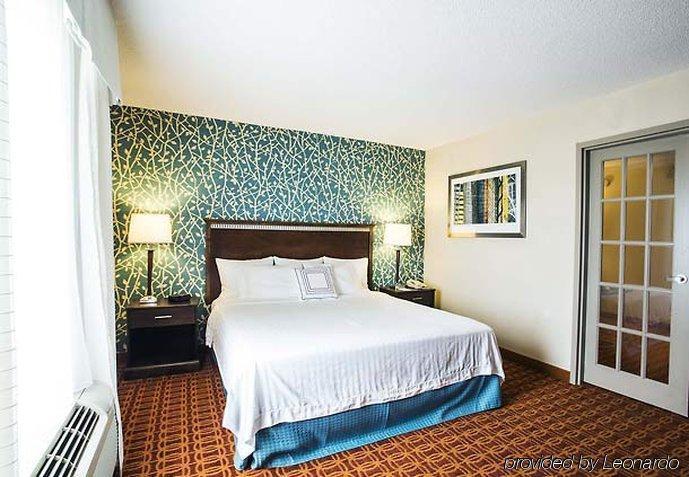 Fairfield Inn & Suites By Marriott Toronto Миссиссага Экстерьер фото